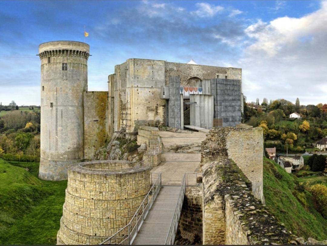 La Chambre Des Remparts Falaise  Dış mekan fotoğraf